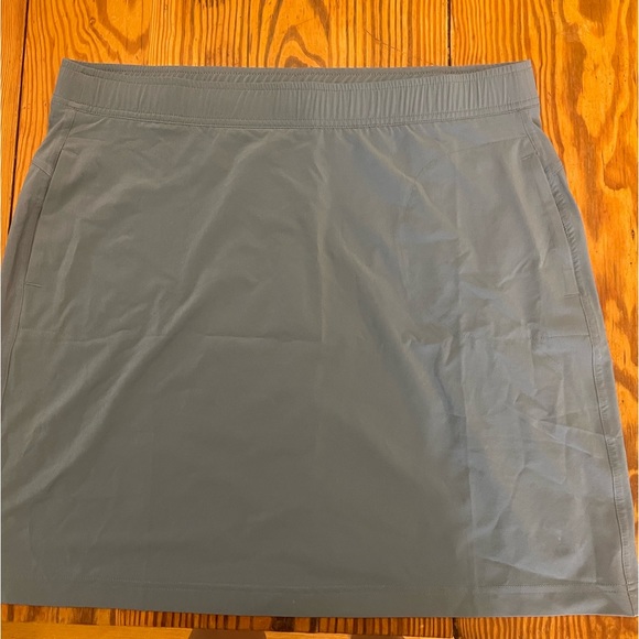 EDDIE BAUER
Women's EscapeLite Skirt - Picture 1 of 3